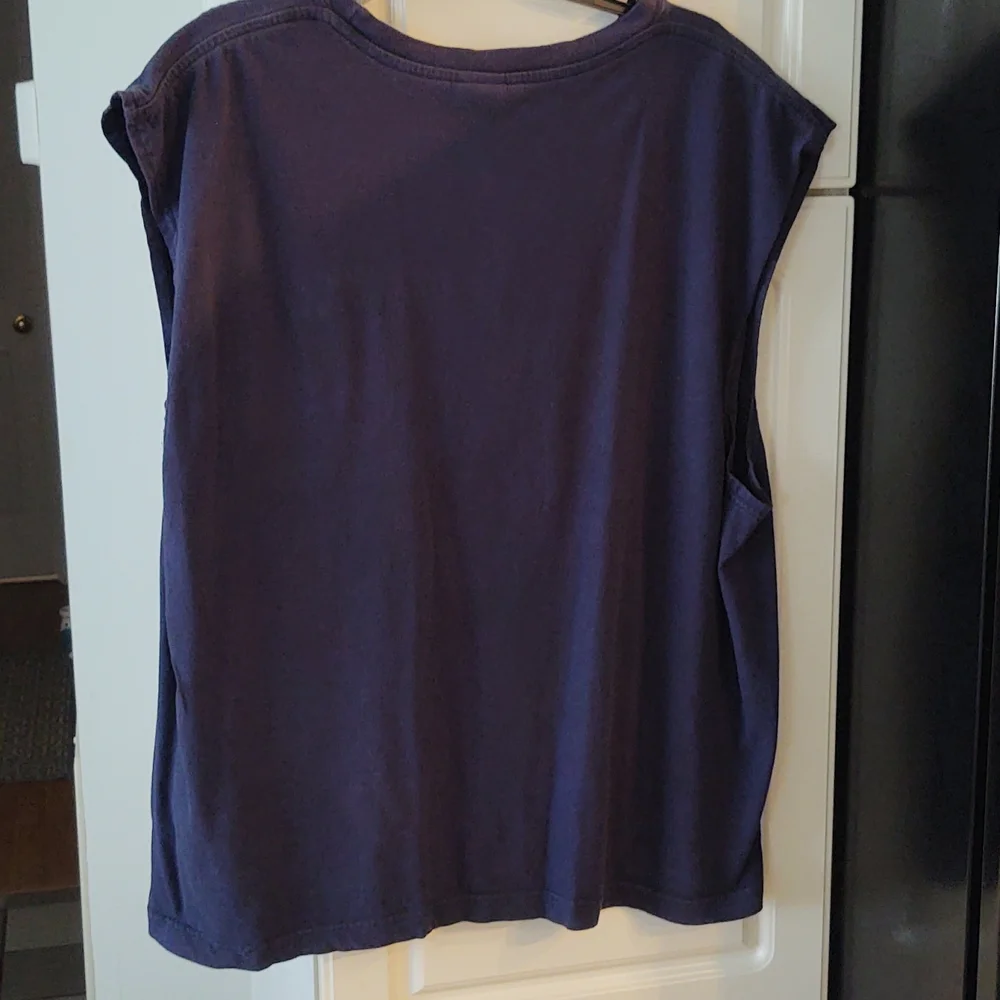 Carolina Tar heel Sleeveless shirt - Picture 2 of 5